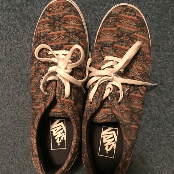 Vans - Picture 2 of 5